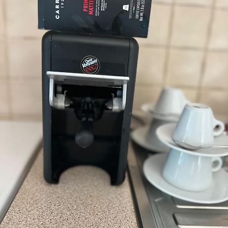 Glykanisos Mini Suites Néa Péramos Bagian luar foto
