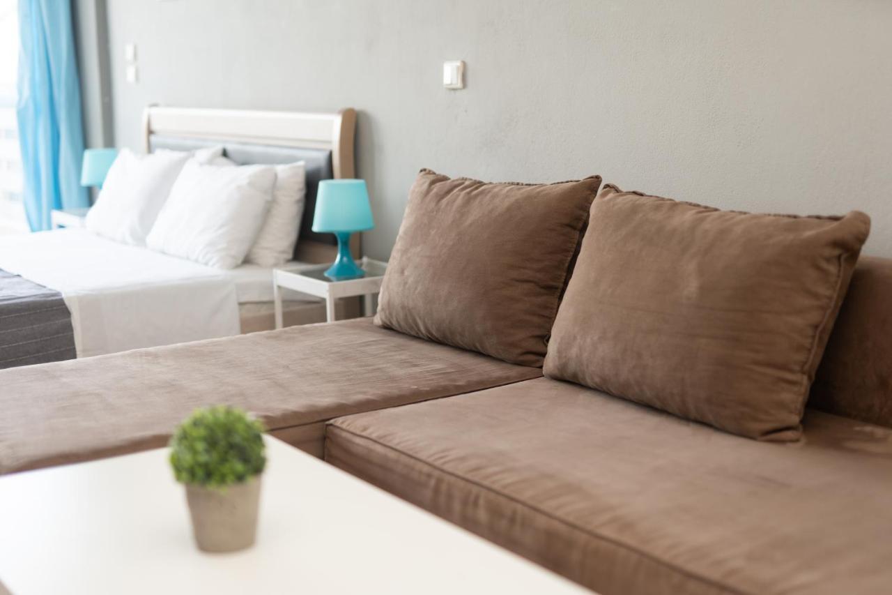 Glykanisos Mini Suites Néa Péramos Bagian luar foto
