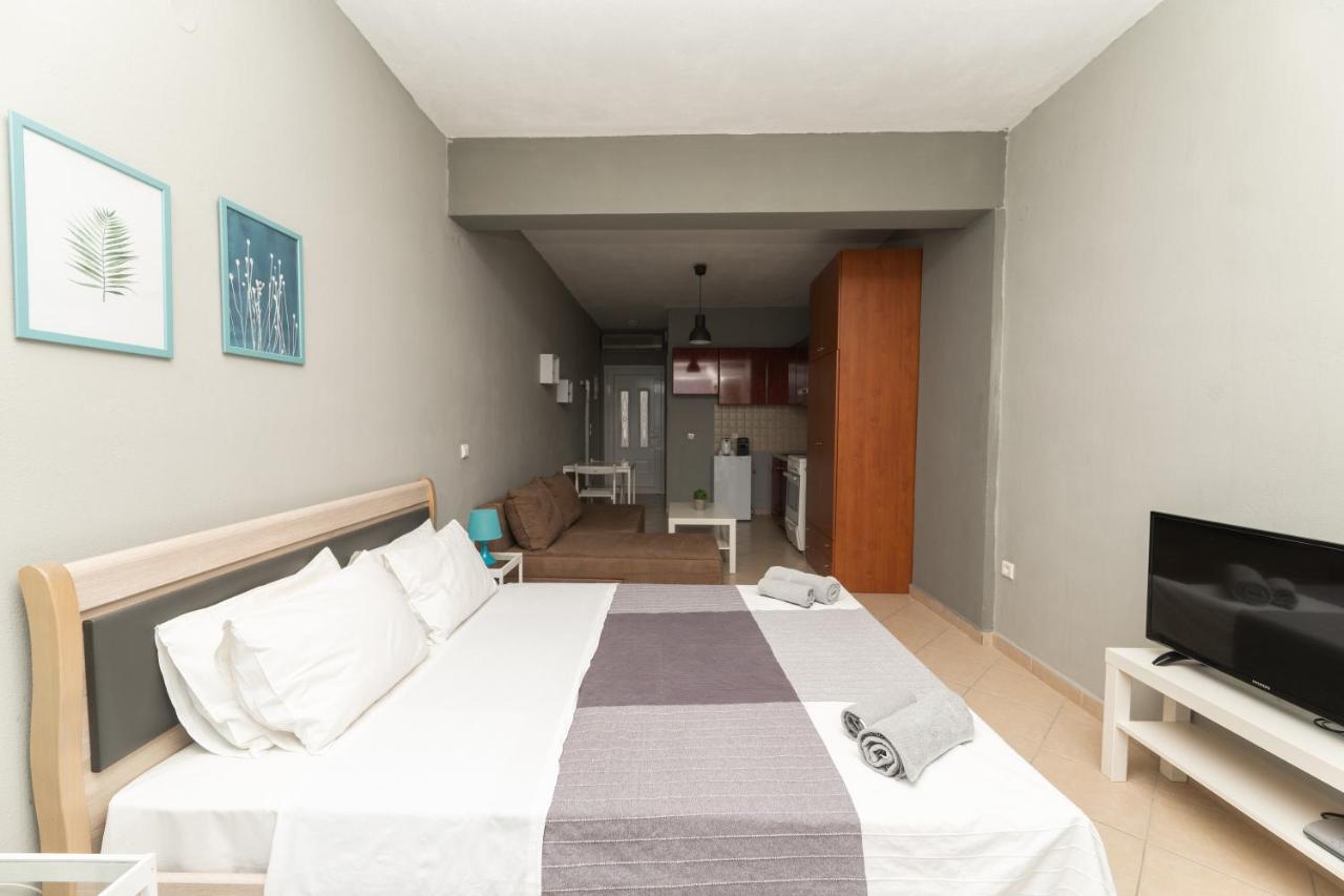 Glykanisos Mini Suites Néa Péramos Bagian luar foto