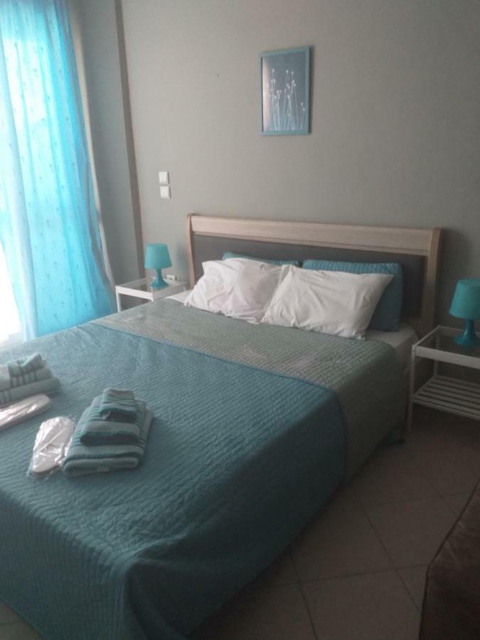 Glykanisos Mini Suites Néa Péramos Bagian luar foto